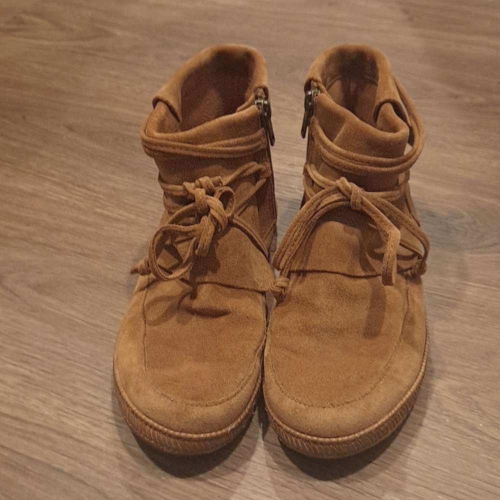 UGG size 7 booties